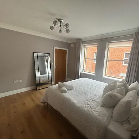 Royal Windsor Super King Ensuite - Free Parking 외부 사진